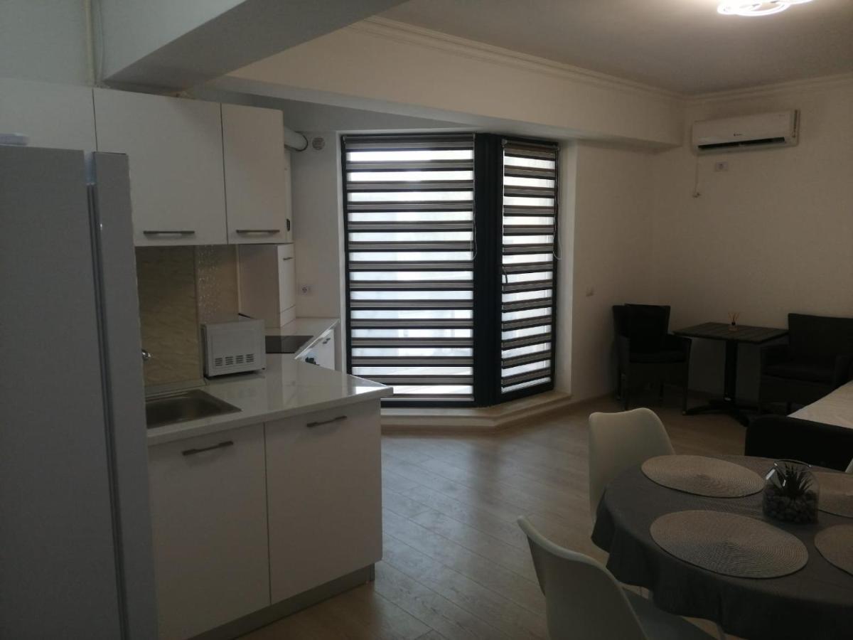 Studio Sebastian Lägenhet Mamaia Exteriör bild