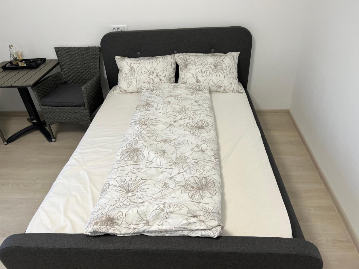 Studio Sebastian Lägenhet Mamaia Exteriör bild